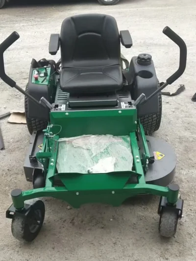 Lawn tractor diesel Hydrostatic drive Lawn Mower tractor , two-wheel drive garden tractor customization