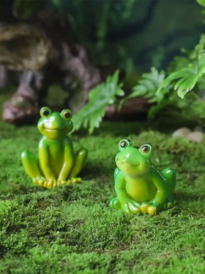 Mini Frog Figurines Flowerpot Decorations Cartoon Green Micro Landscape Decoration Realistic Resin Garden Frog Ornament Yard