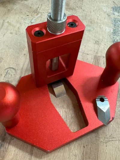 1Pc Router Plane Carpentry Handheld Grooving Planer Tool for Cutting Grooves Mortise with 2pc Blade